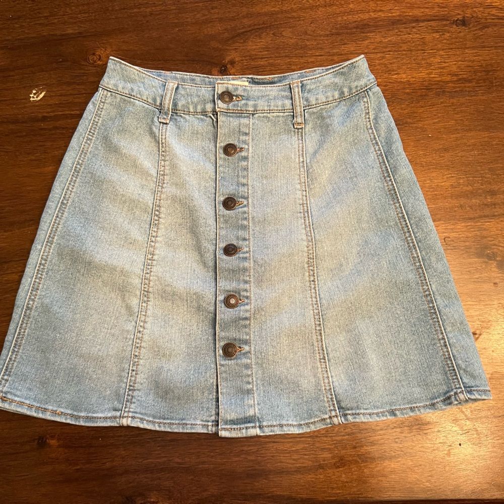 Mossimo jean skirt button down front size 2